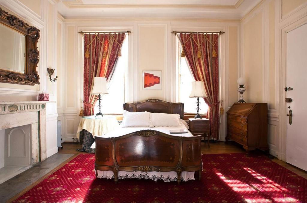 Taft Bridge Inn Washington Room photo